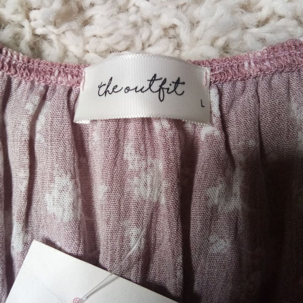 The Outfit Floral Ruffle Hem Top - Picture 2 of 5